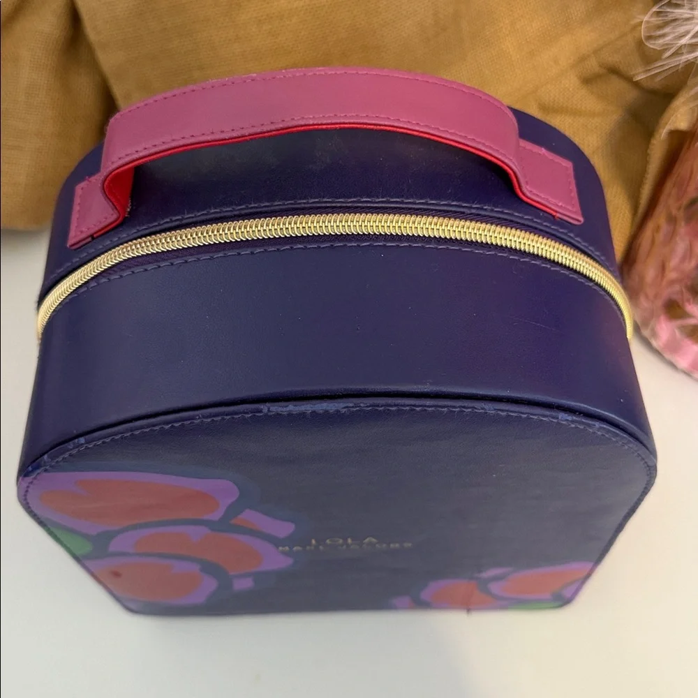 LOLA Marc Jacobs Leather Case 9.75